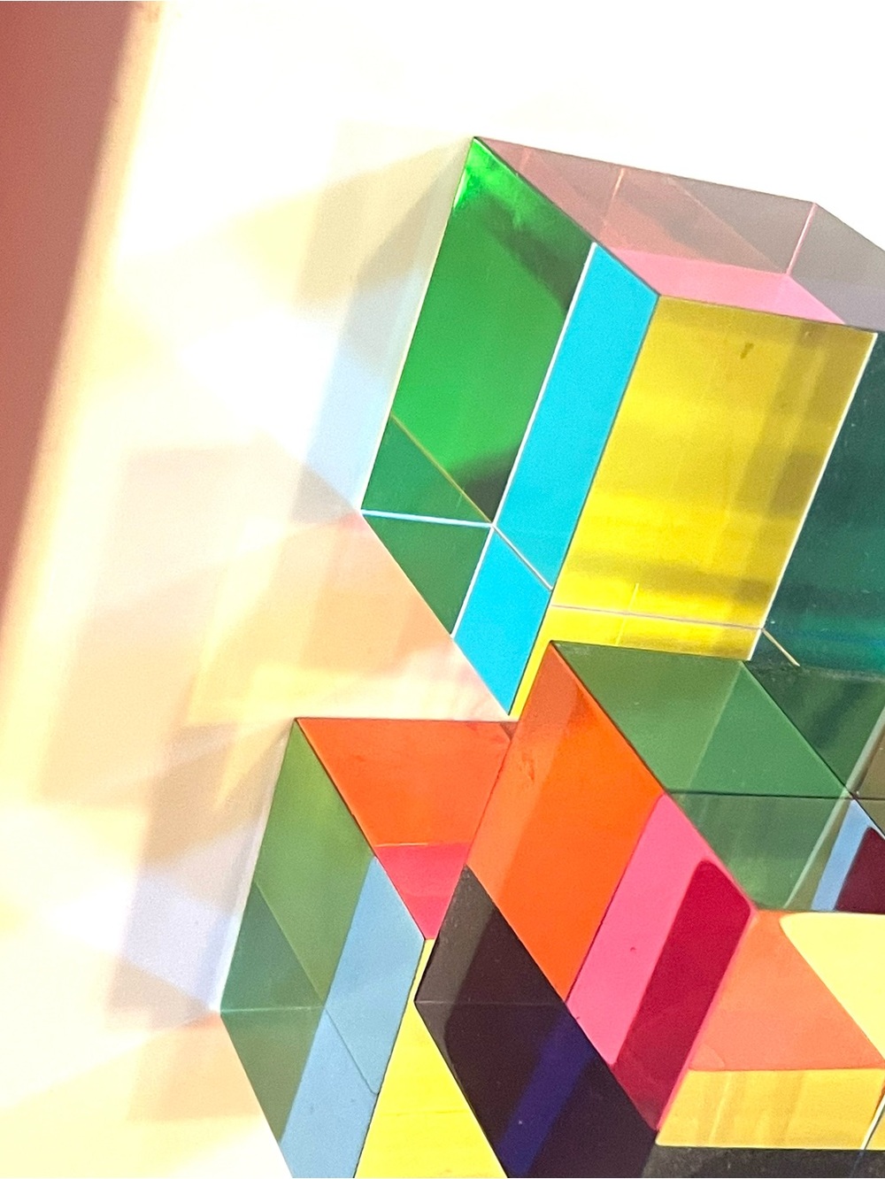 3 Dichroic Acrylic Cubes - Picture 3 of 6
